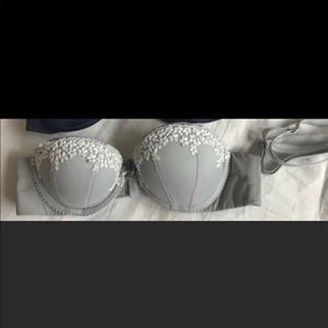 grey strapless bra